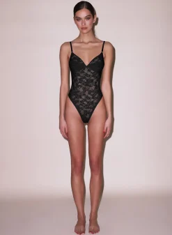 Le Stretch Lace Wireless Bodysuit