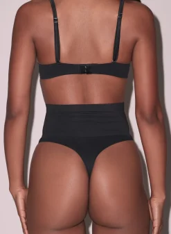 Le Stretch Micro Shaping Thong