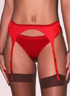Luxe Classic Garter Belt